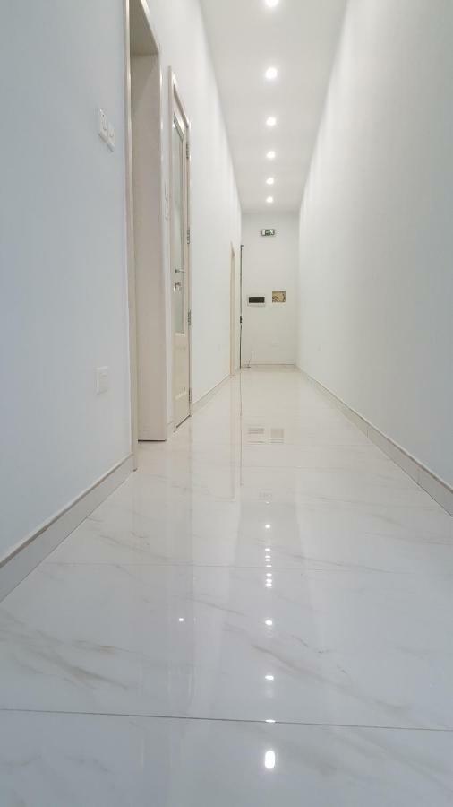 Ivory Valletta